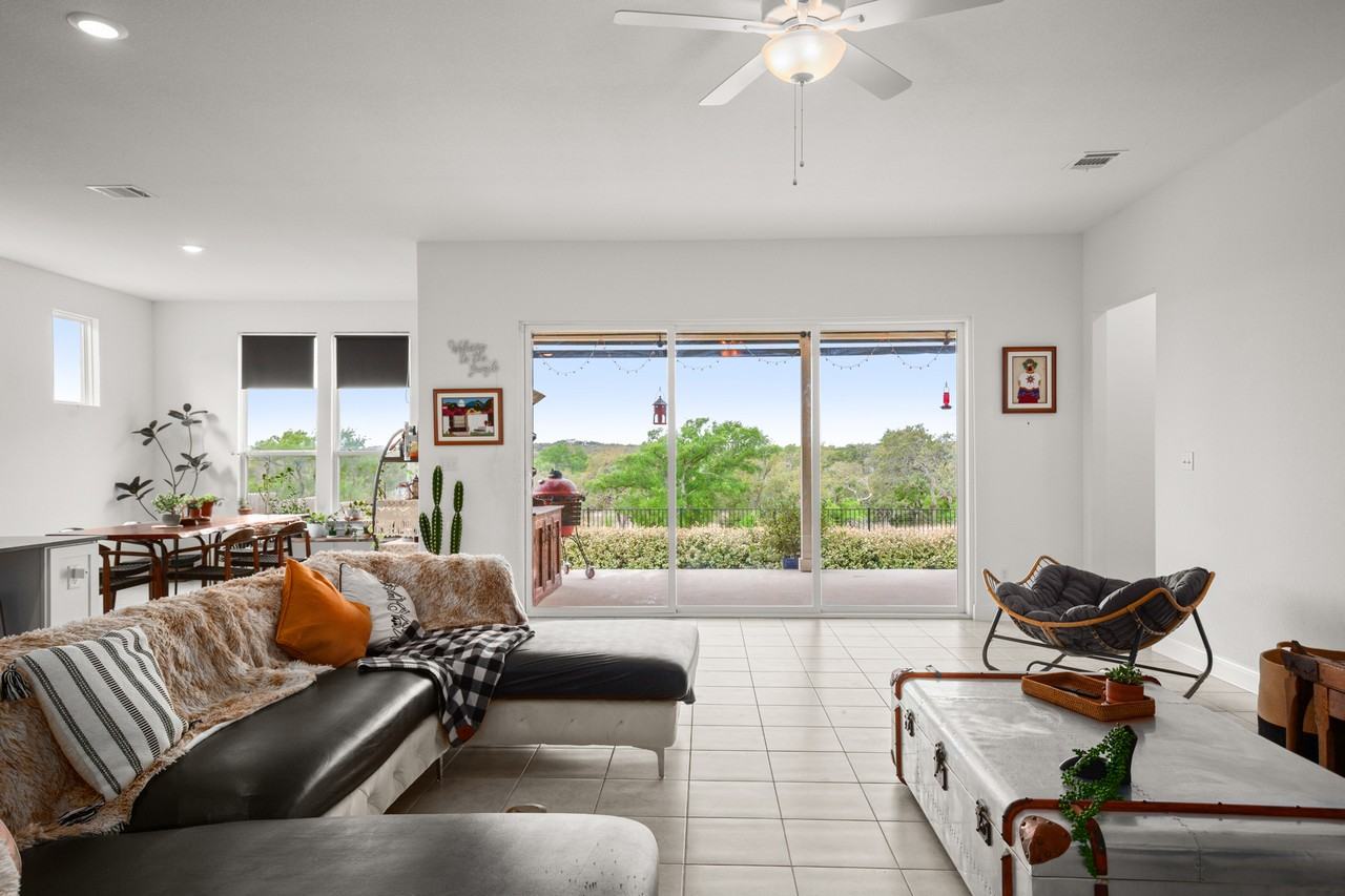 385 Barnhill Loop - Photo 3 of 35