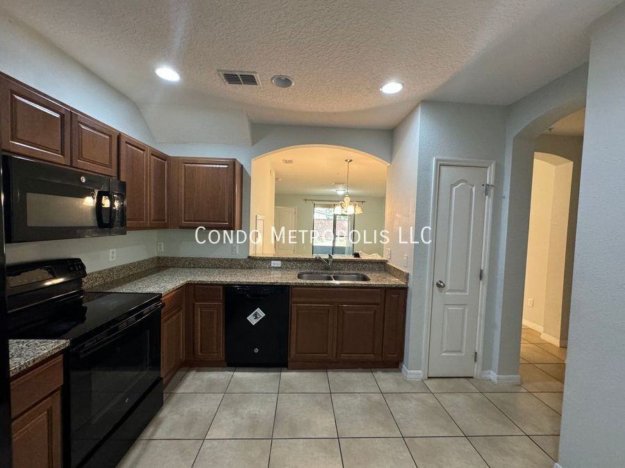 2310 Aloha Bay Ct - Photo 3 of 21