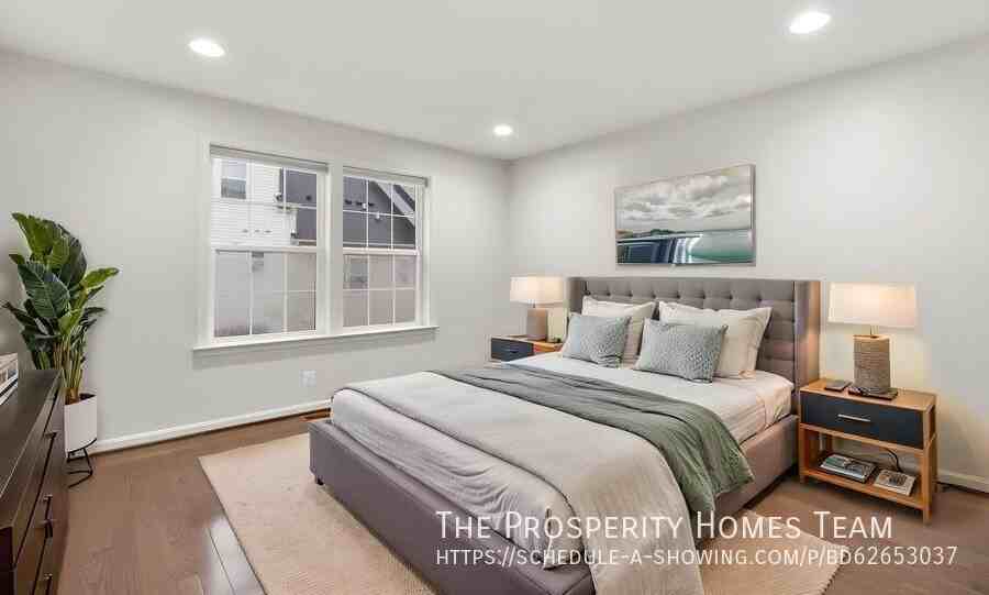 7207 Barry Ln - Photo 6 of 34