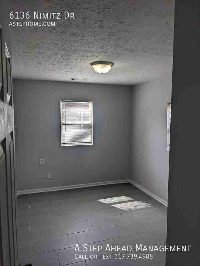 6136 Nimitz Dr - Photo 5 of 7