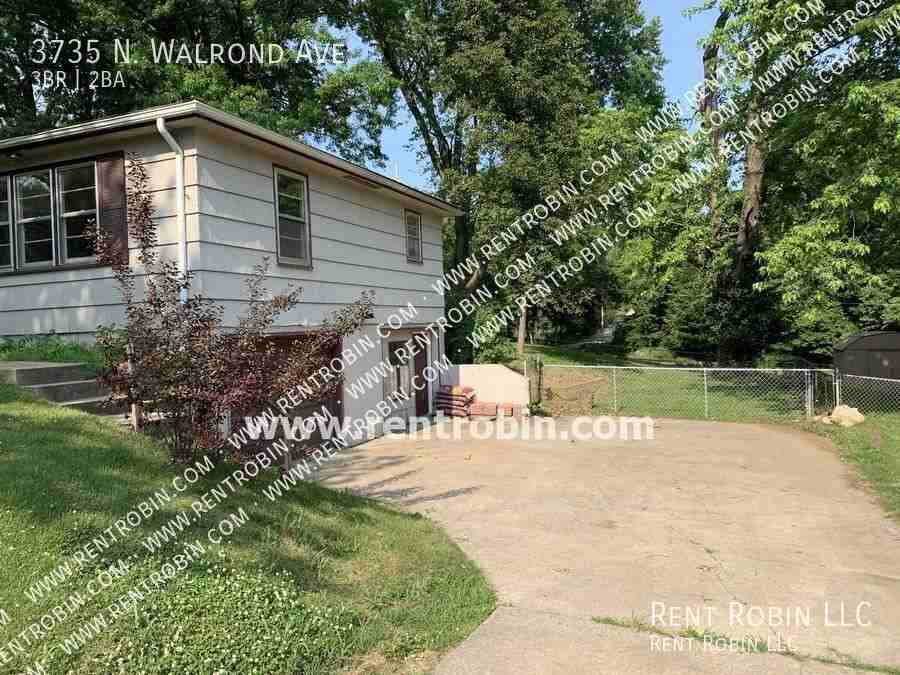 3735 N Walrond Ave - Photo 3 of 17