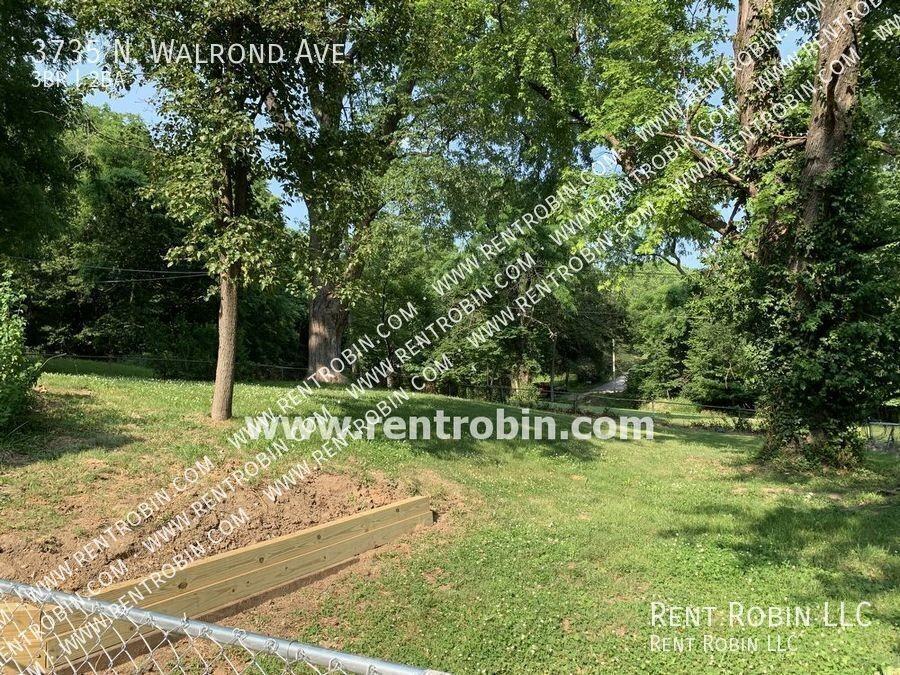 3735 N Walrond Ave - Photo 4 of 17