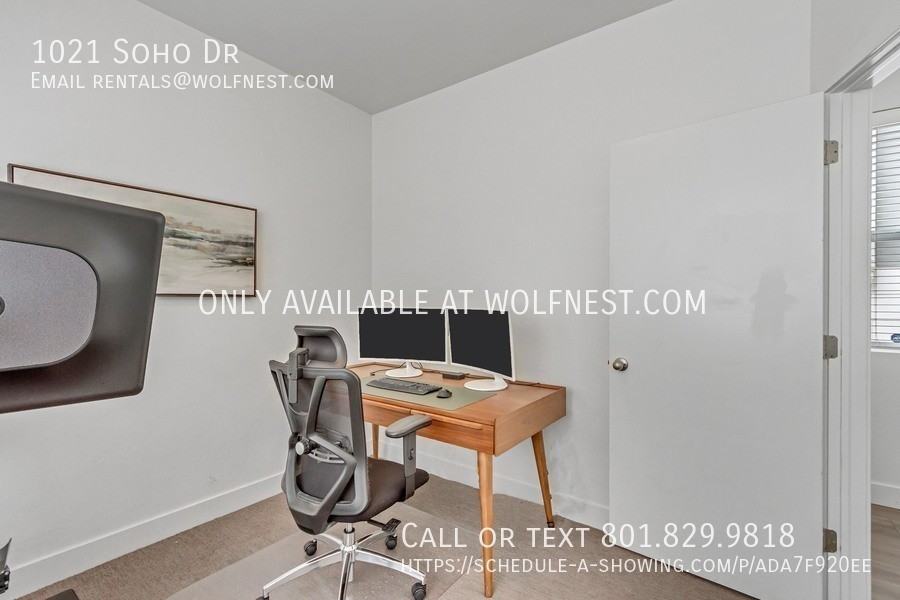 1021 Soho Dr - Photo 6 of 40