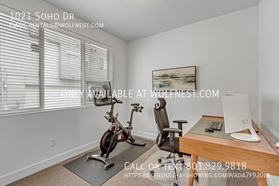 1021 Soho Dr - Photo 7 of 40