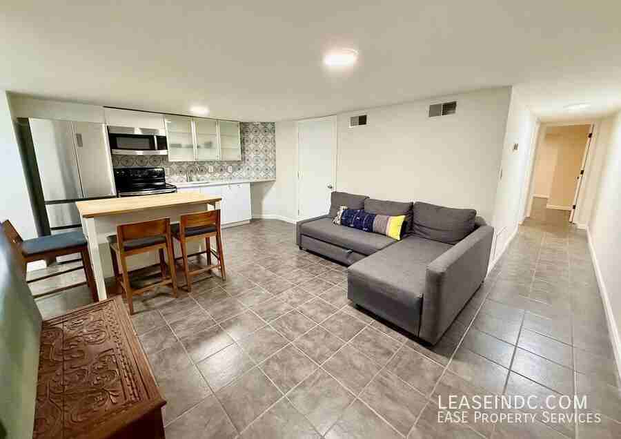 1850 3rd St Nw #B - Photo 2 of 15