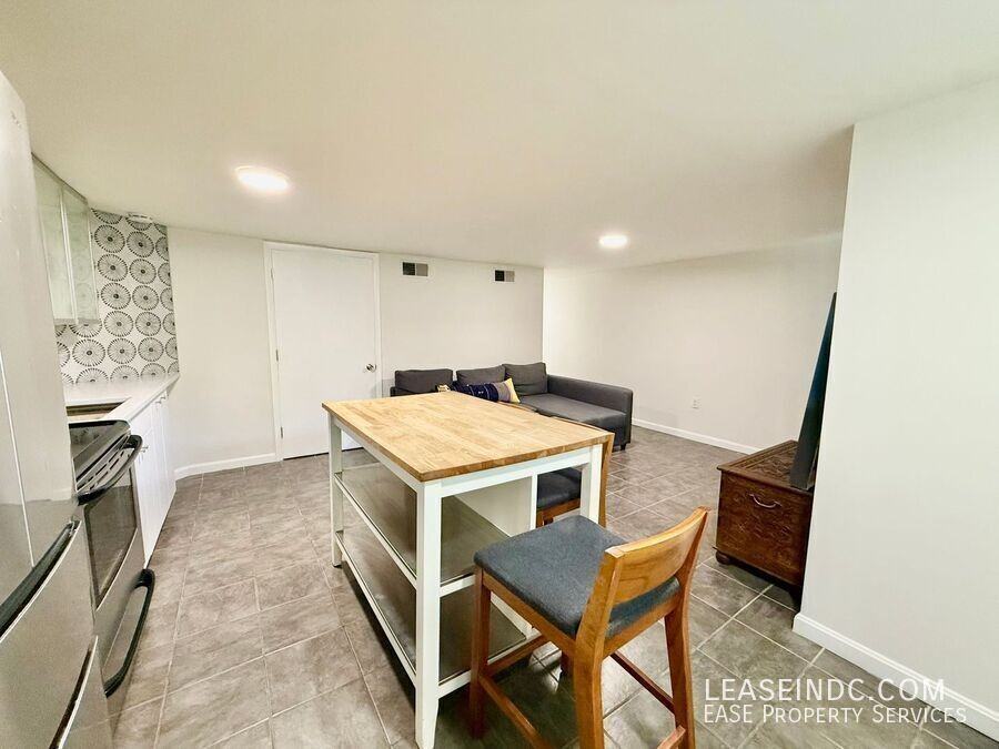 1850 3rd St Nw #B - Photo 6 of 15