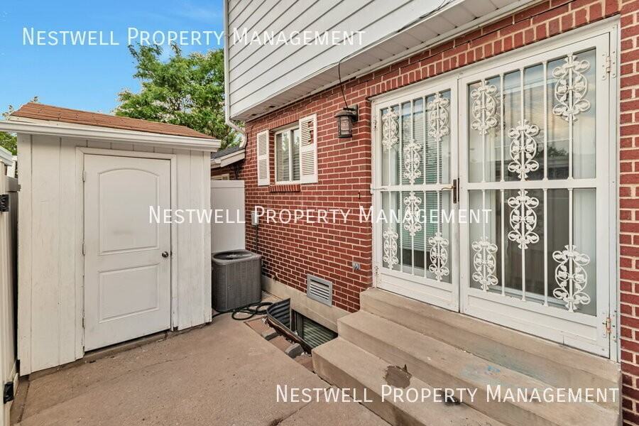 1419 Darling St #4 - Photo 3 of 19