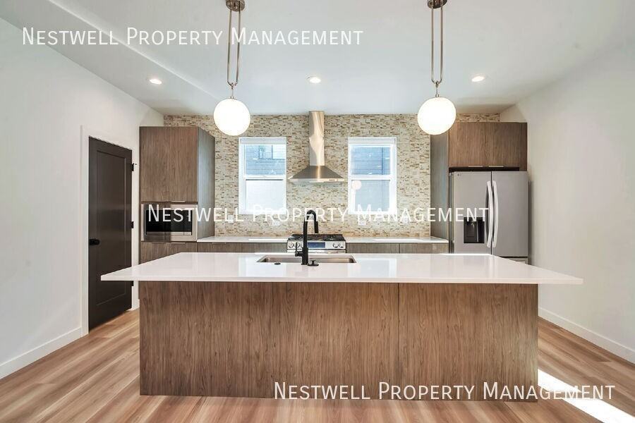 593 E Betsey Cv - Photo 3 of 28