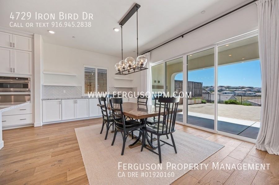 4729 Iron Bird Dr - Photo 3 of 44