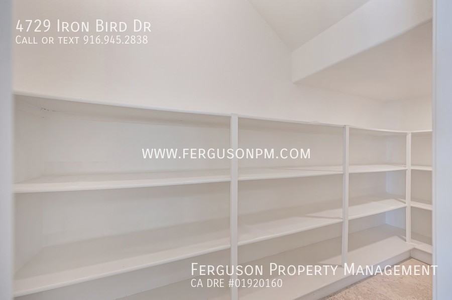 4729 Iron Bird Dr - Photo 6 of 44