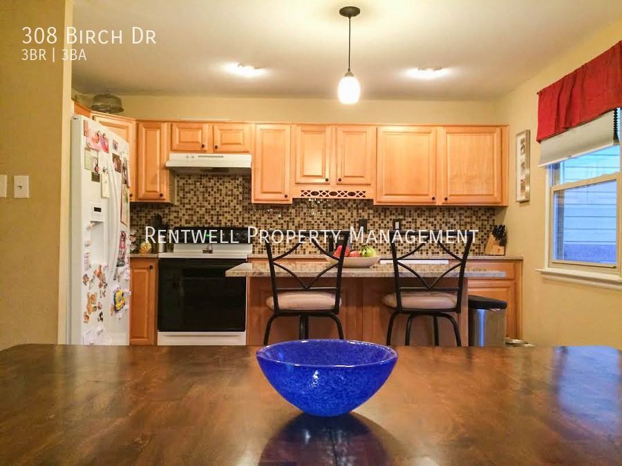 308 Birch Dr - Photo 4 of 25