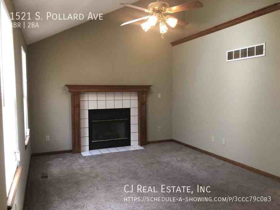 1521 S Pollard Ave - Photo 2 of 7