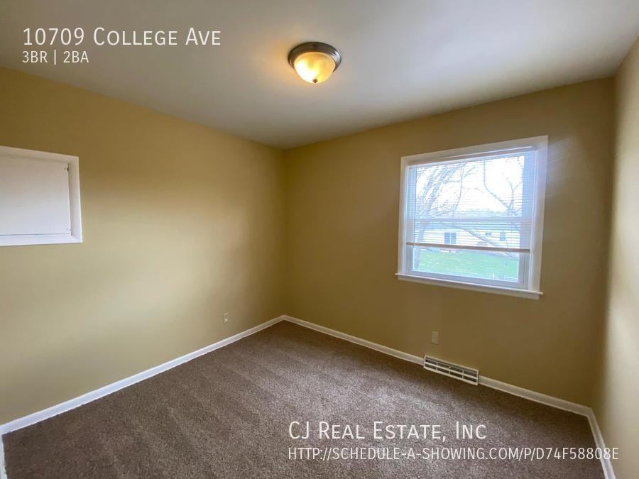 10709 College Ave - Photo 7 of 11