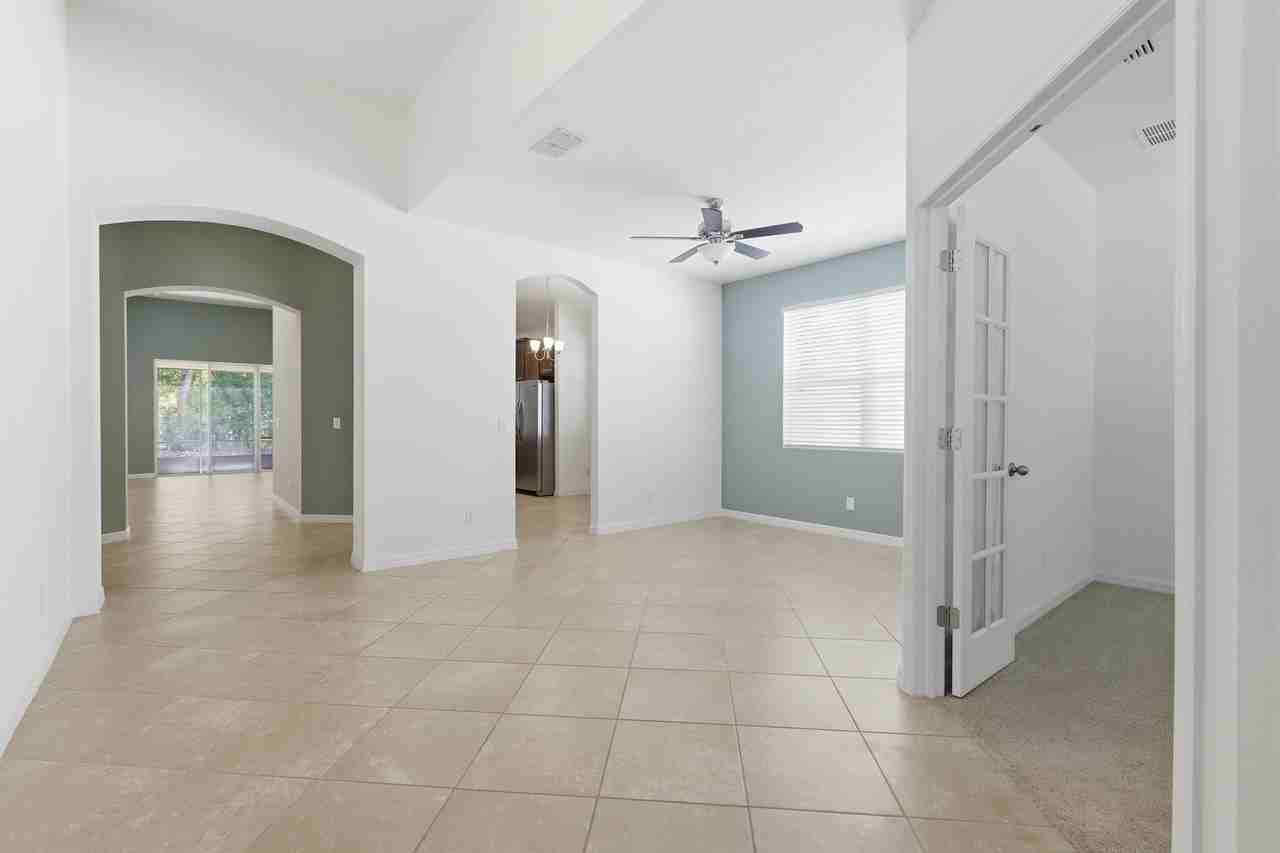 740 Preakness Cir - Photo 3 of 36