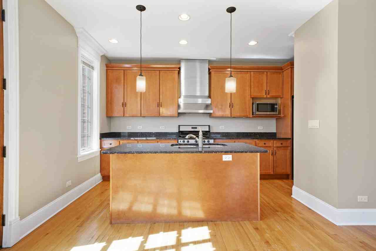 825 S La Grange Rd #A - Photo 6 of 30