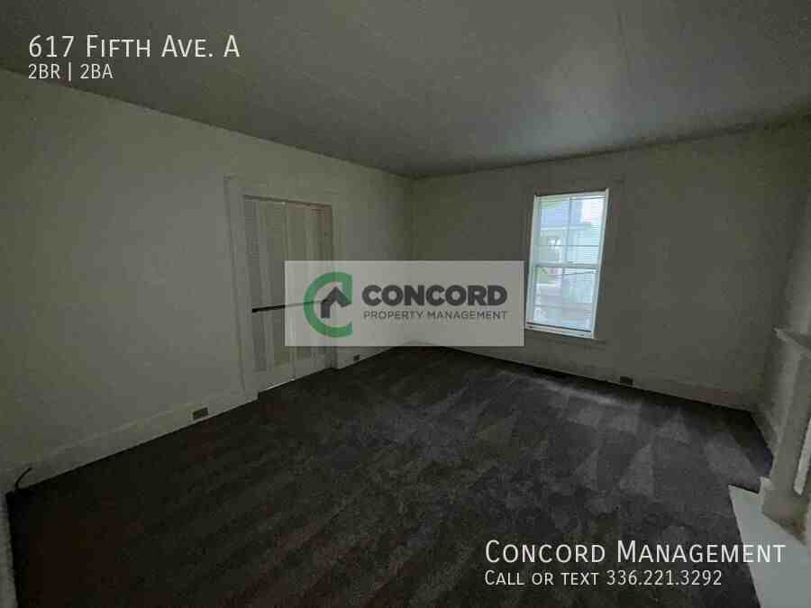617 5th Ave #A - Photo 6 of 19