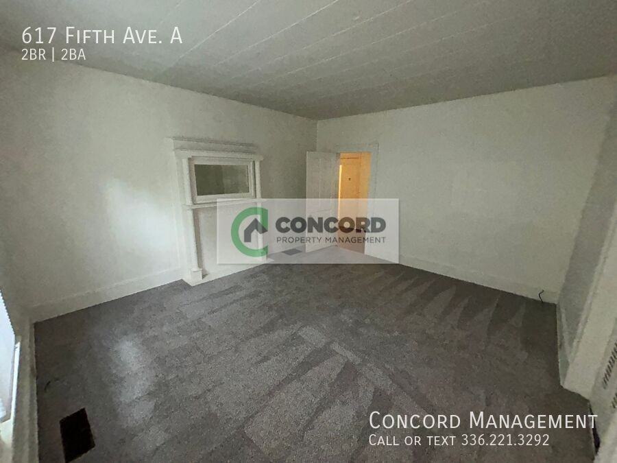 617 5th Ave #A - Photo 7 of 19