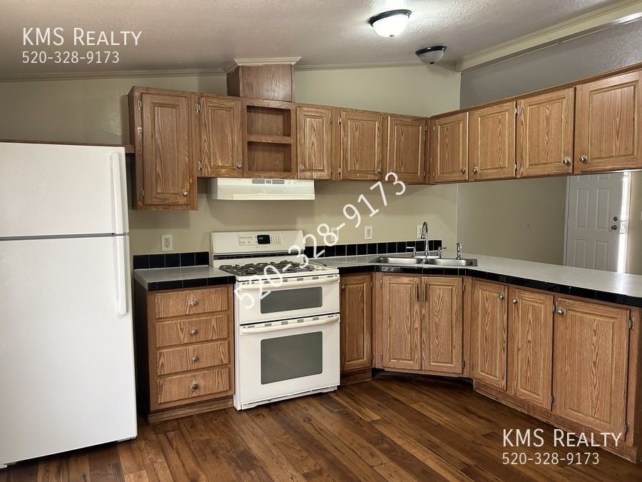 761 W Lightstar Cir - Photo 7 of 30