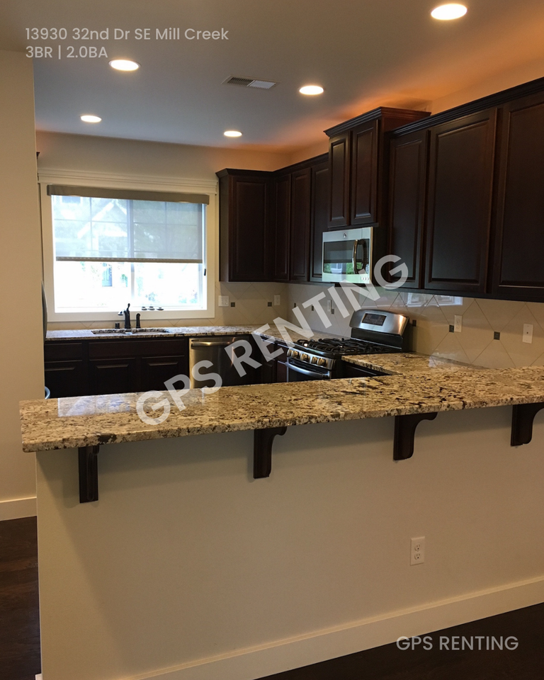 13930 32nd Dr Se - Photo 3 of 21