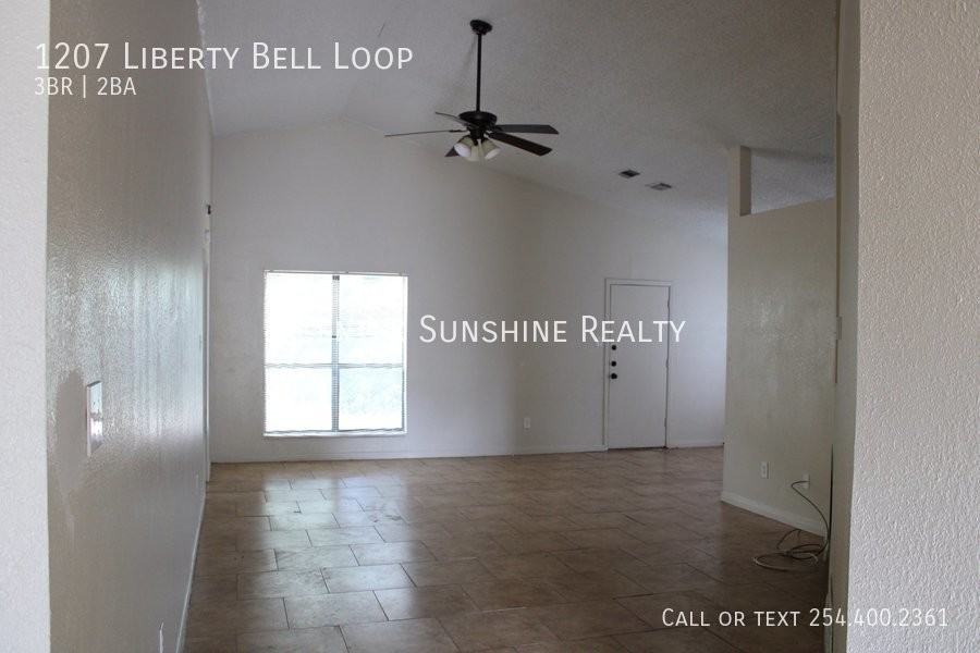 1207 Liberty Bell Loop - Photo 3 of 29