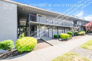 3923 Ne 45th St - Photo 1 of 1