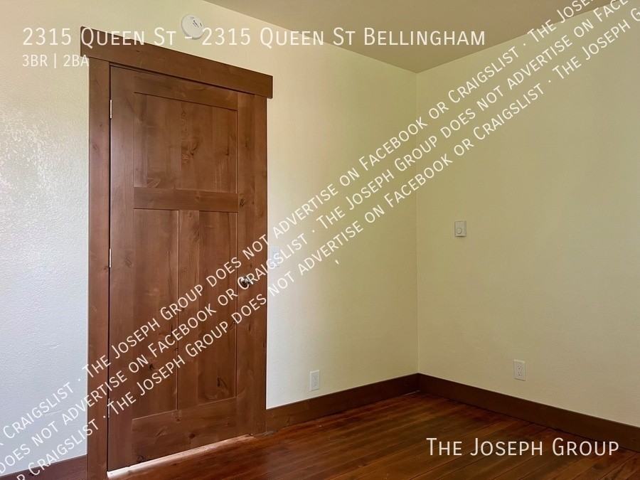 2315 Queen St - Photo 4 of 25