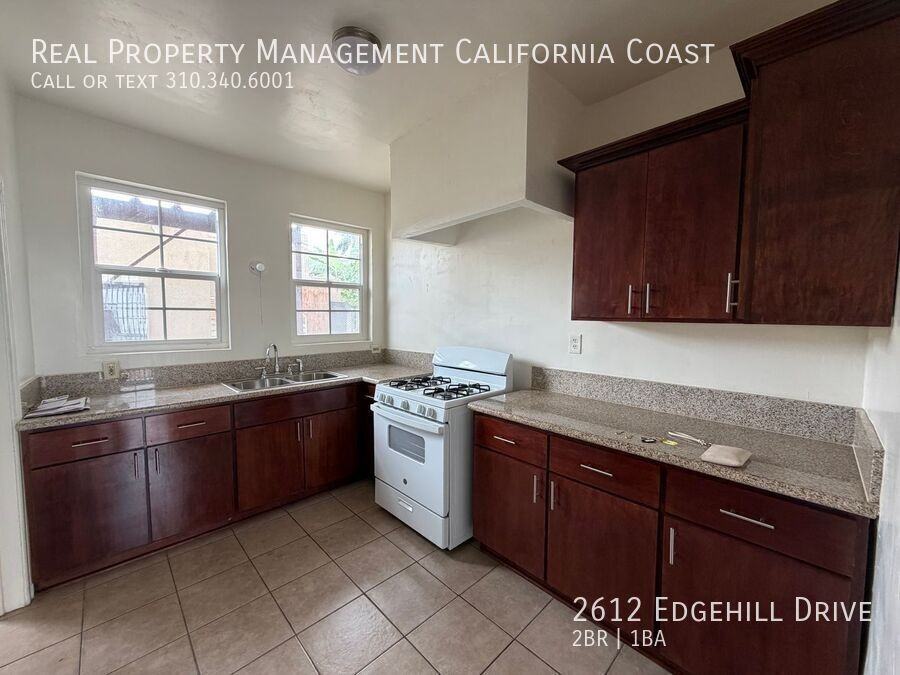 2612 Edgehill Dr - Photo 4 of 14