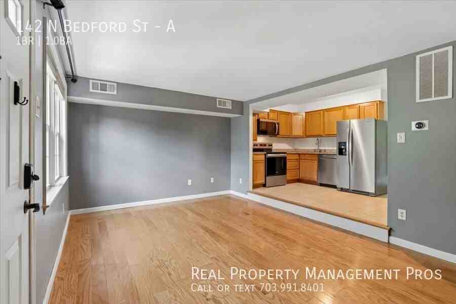 142 N Bedford St #A - Photo 4 of 21