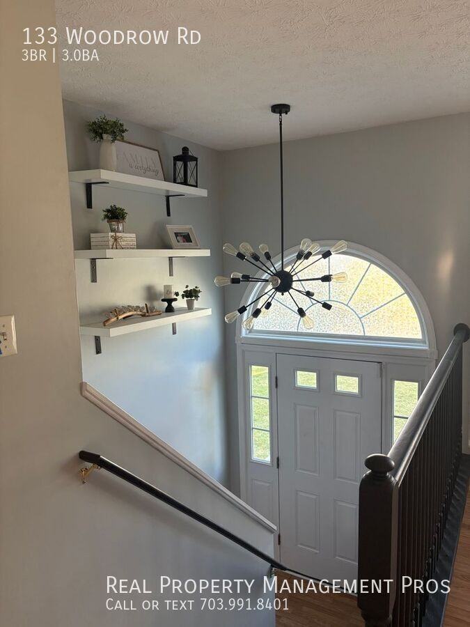 133 Woodrow Rd - Photo 3 of 25