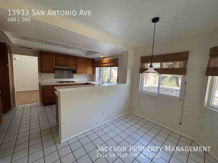 13933 San Antonio Ave - Photo 6 of 30