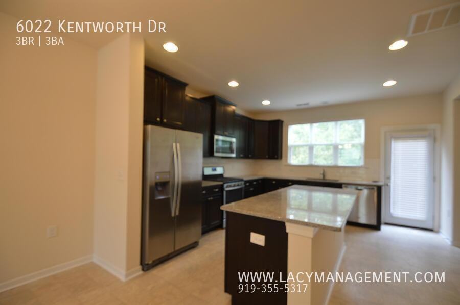 6022 Kentworth Dr - Photo 6 of 34