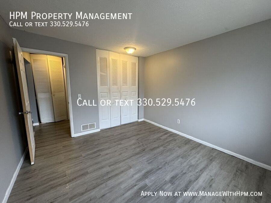 4233 Middlebranch Ave Ne #4 - Photo 6 of 21