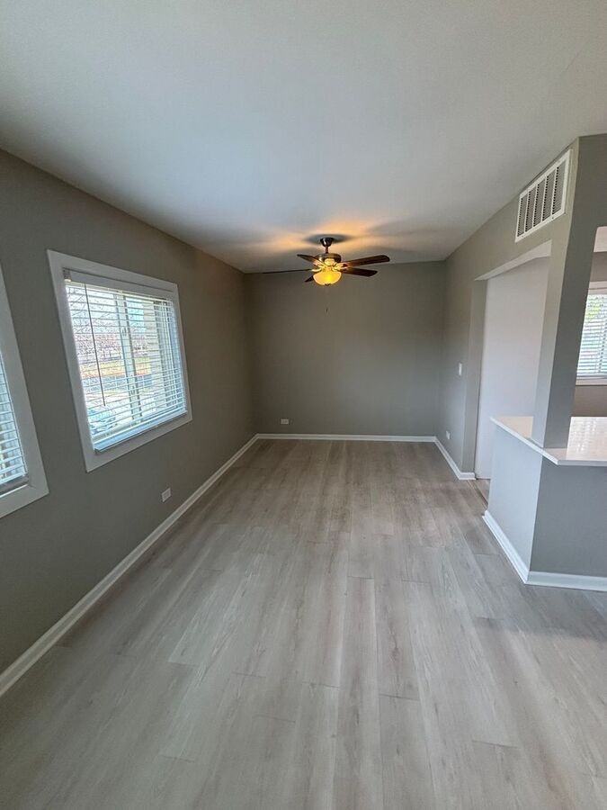 649 W Park Ave #C - Photo 5 of 10