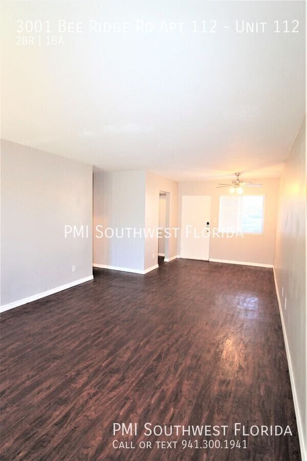 3001 Bee Ridge Rd Apt 112 #112 - Photo 5 of 22