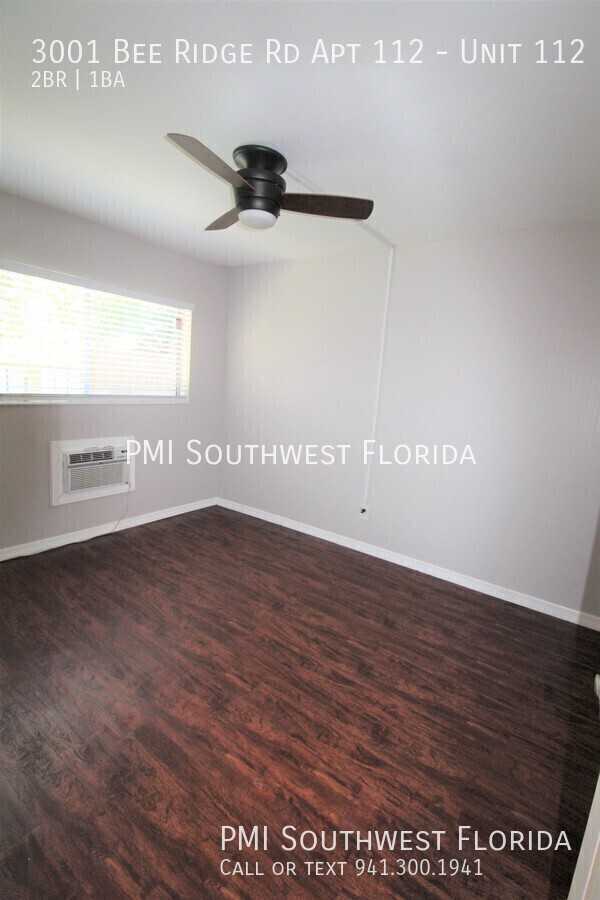 3001 Bee Ridge Rd Apt 112 #112 - Photo 6 of 22
