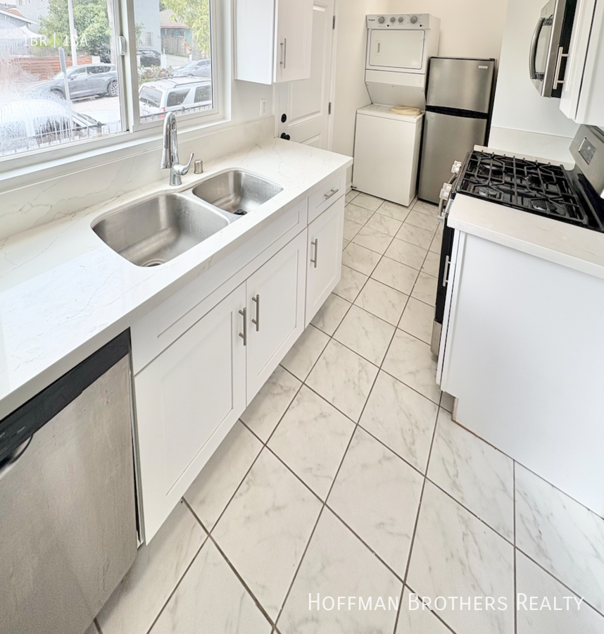2630 Arvia St - Photo 2 of 6
