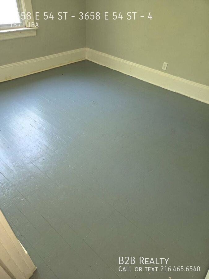 3658 E 54 ST - 3658 E 54 ST #4 - Photo 2 of 17