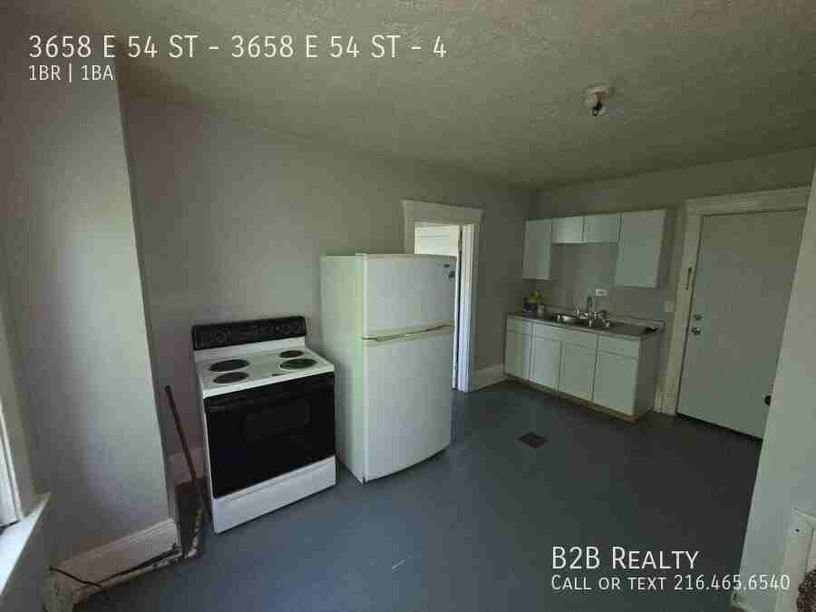 3658 E 54 ST - 3658 E 54 ST #4 - Photo 6 of 17