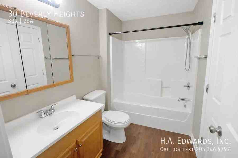 30 Beverly Hts - Photo 7 of 15