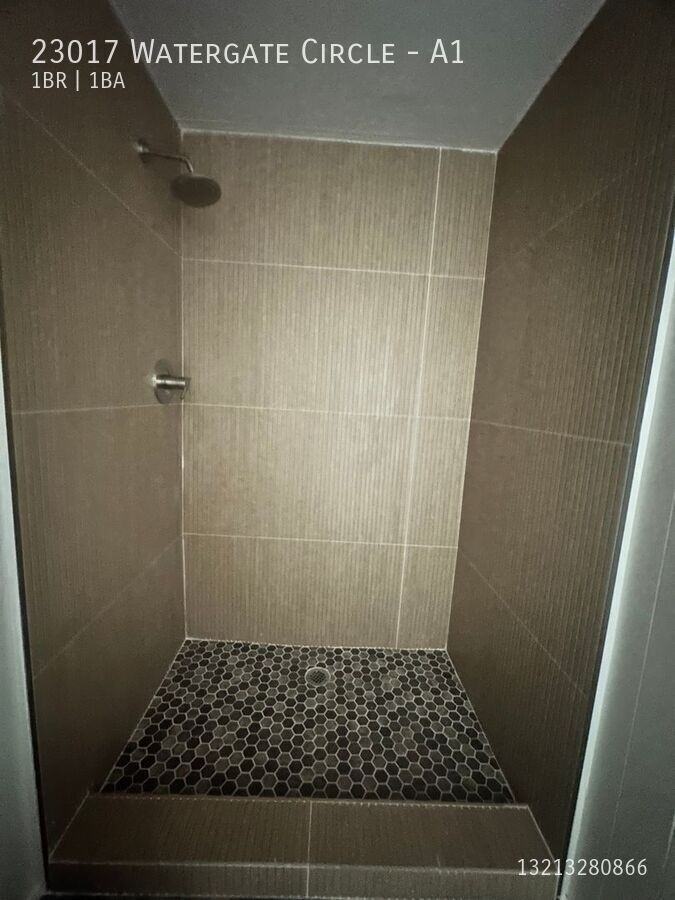 23017 Watergate Cir #A1 - Photo 3 of 7