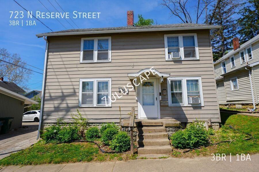 723 N Reserve St