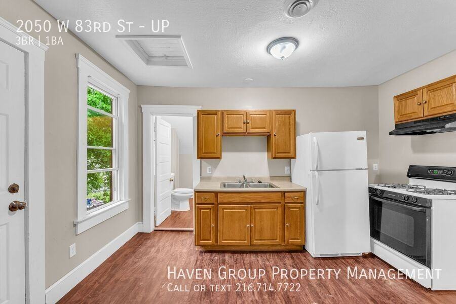 2050 W 83rd St #UP - Photo 5 of 18