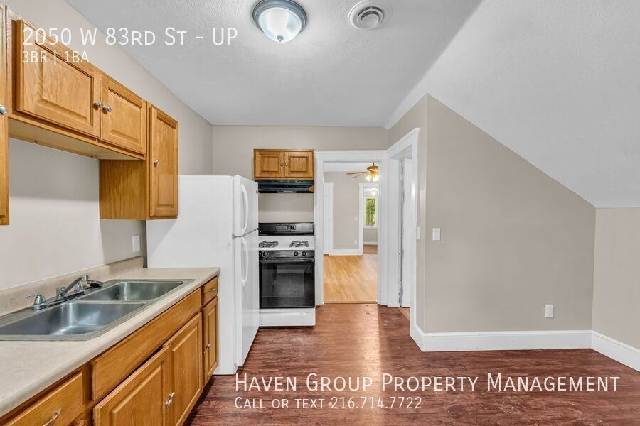 2050 W 83rd St #UP - Photo 7 of 18