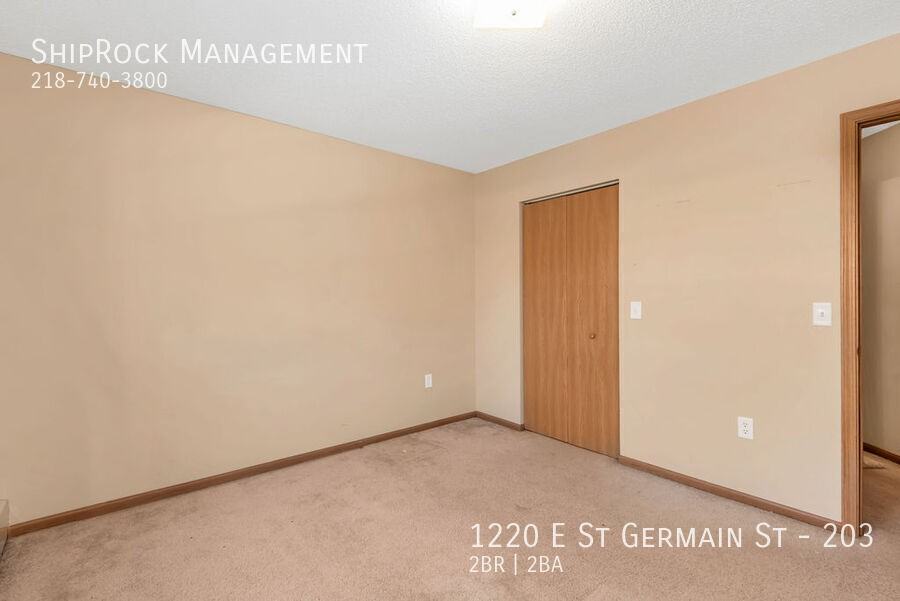 1220 E Saint Germain St #203 - Photo 6 of 28