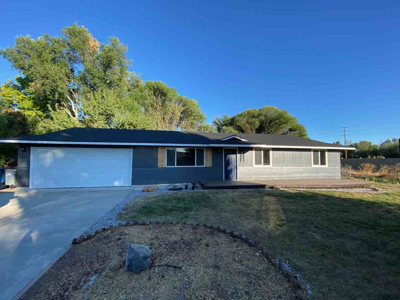 394 S Harlan Pl #NA - Photo 2 of 28