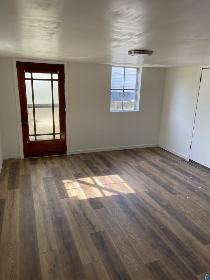 109 E Locust St #NA - Photo 4 of 11