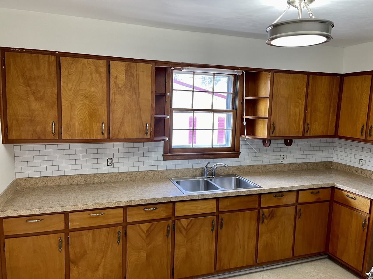 109 E Locust St #NA - Photo 5 of 11