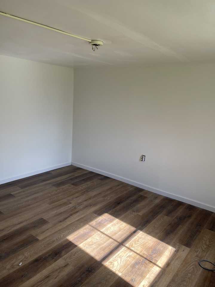 109 E Locust St #NA - Photo 6 of 11