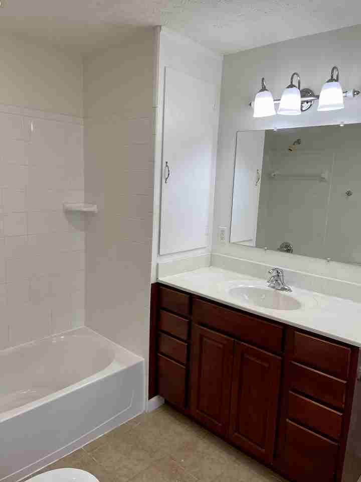 109 E Locust St #NA - Photo 7 of 11