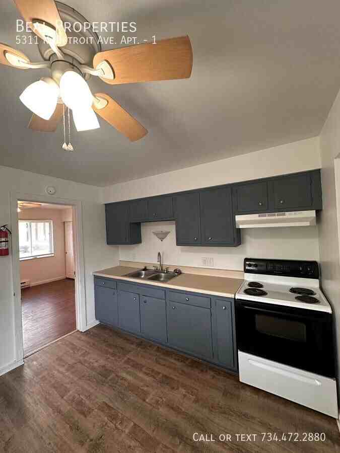 5311 N Detroit Ave #1 - Photo 7 of 11